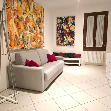 Rose House With Private Garden דירה ונציה - לידו